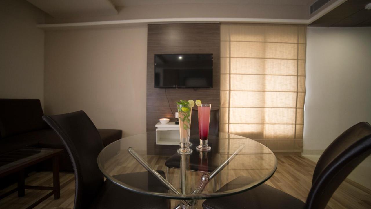 Hotel Abode By Shree Venkateshwara ไฮเดอราบัด ภายนอก รูปภาพ